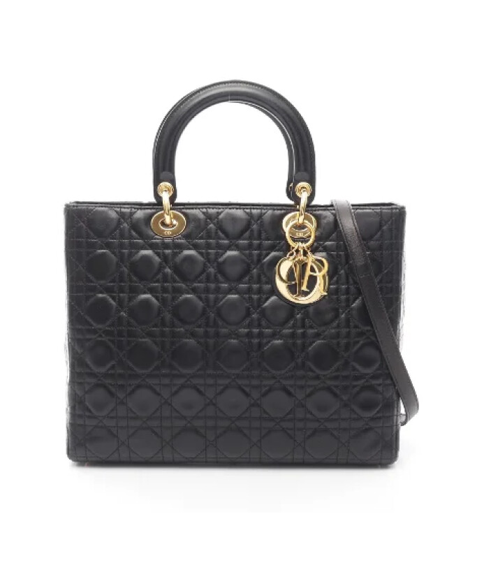 pre-owned-cuir-sacs-main