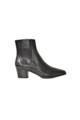 black-lace-up-shoes-aw20