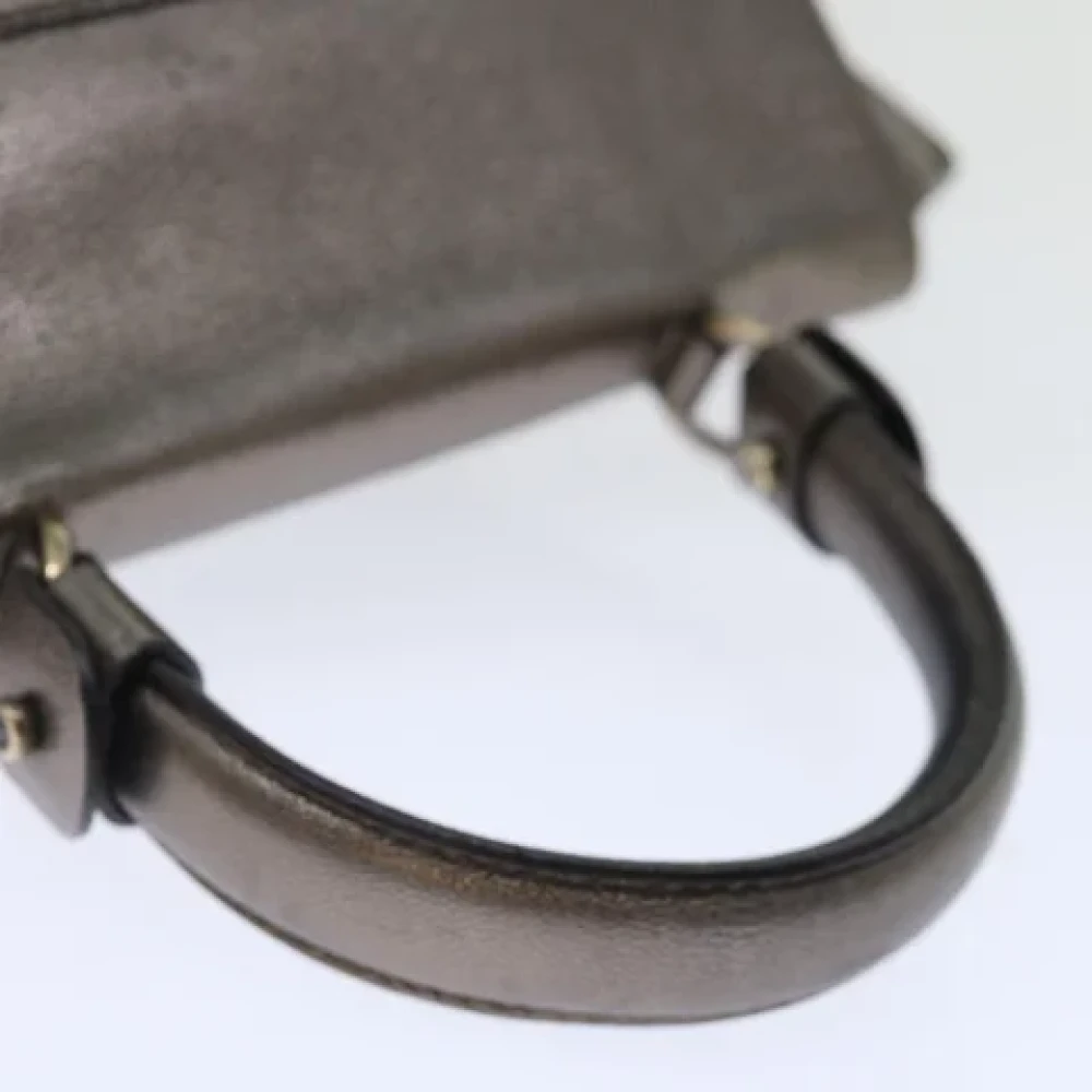 Salvatore Ferragamo Pre-owned Leather handbags Gray Dames