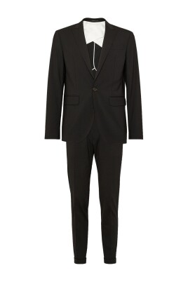 costume-en-laine-noir-coupe-slim-moderne