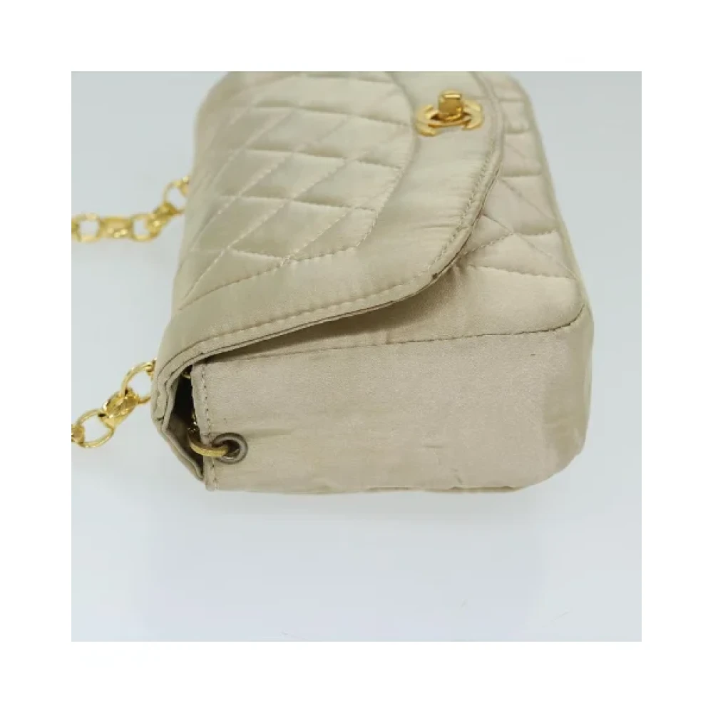Chanel Vintage Pre-owned Satin chanel-bags Yellow Dames