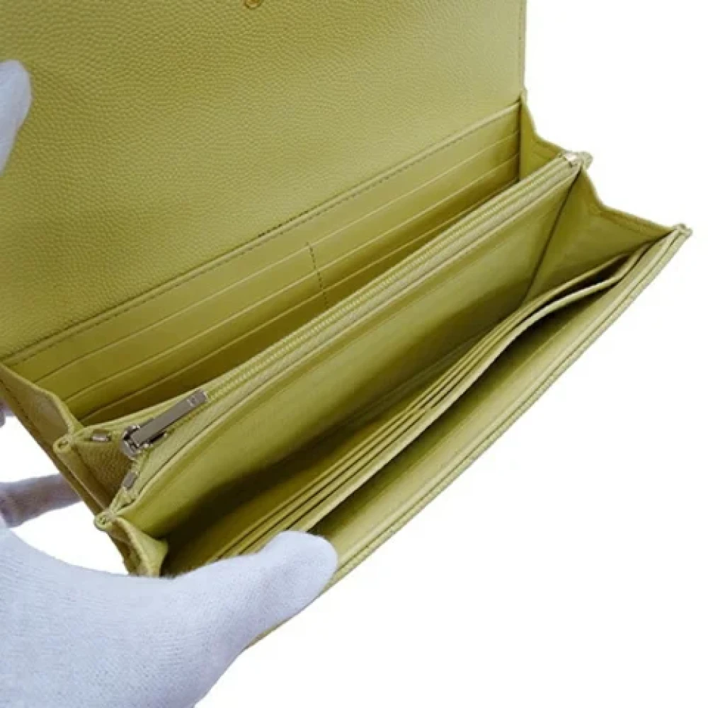 Chanel Vintage Pre-owned Leather wallets Yellow Dames