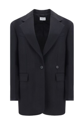 stylish-nero-over-blazer
