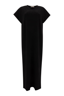 elegant-black-sheath-dress