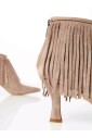 bottines-roses-en-daim-a-franges