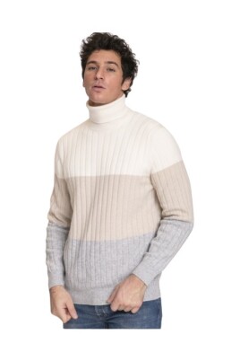 pull-col-roule-en-maille-cotelee