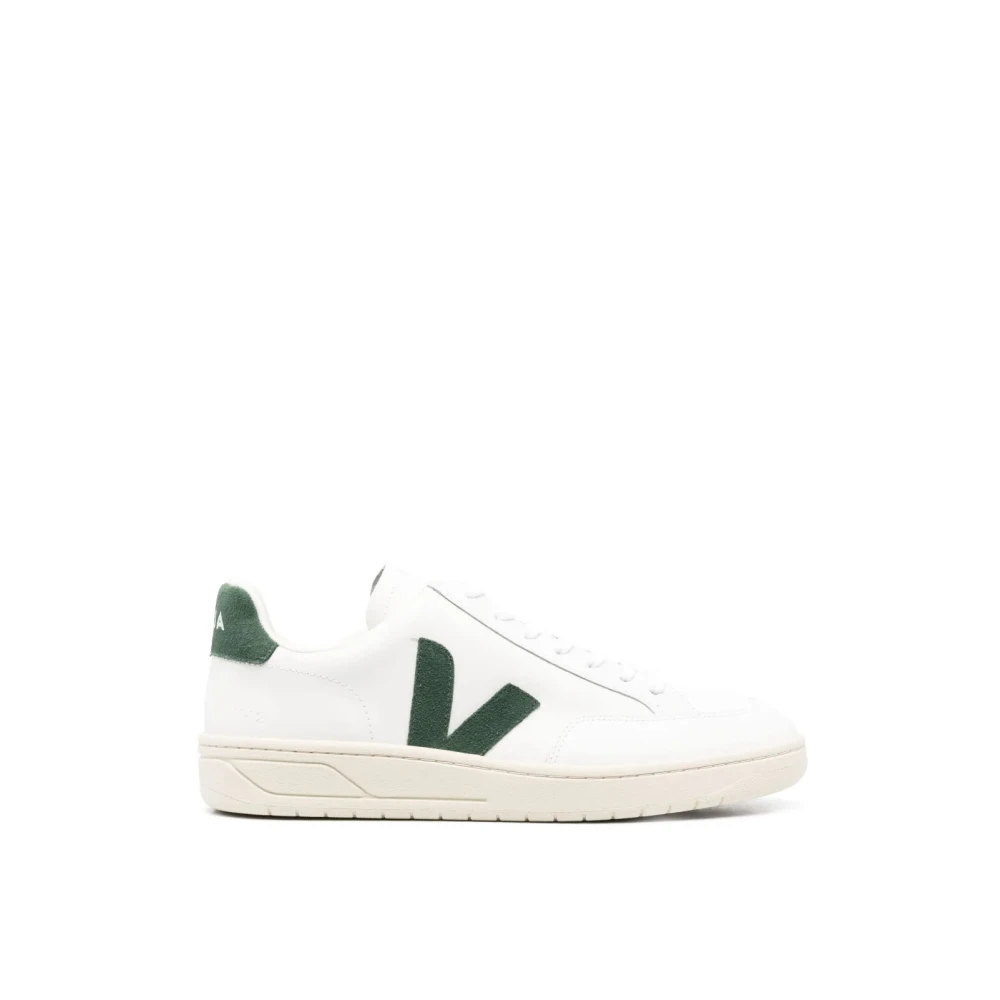 Veja Vit Läder Sneakers