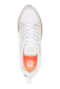 baskets-beiges-en-daim-et-maille