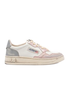 sneakers-roses-en-cuir-pour-femmes