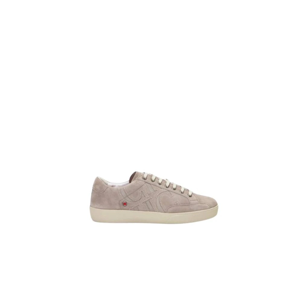 Carolina Herrera Suède sneakers met initialenborduursel Dames Schoenen Grijs