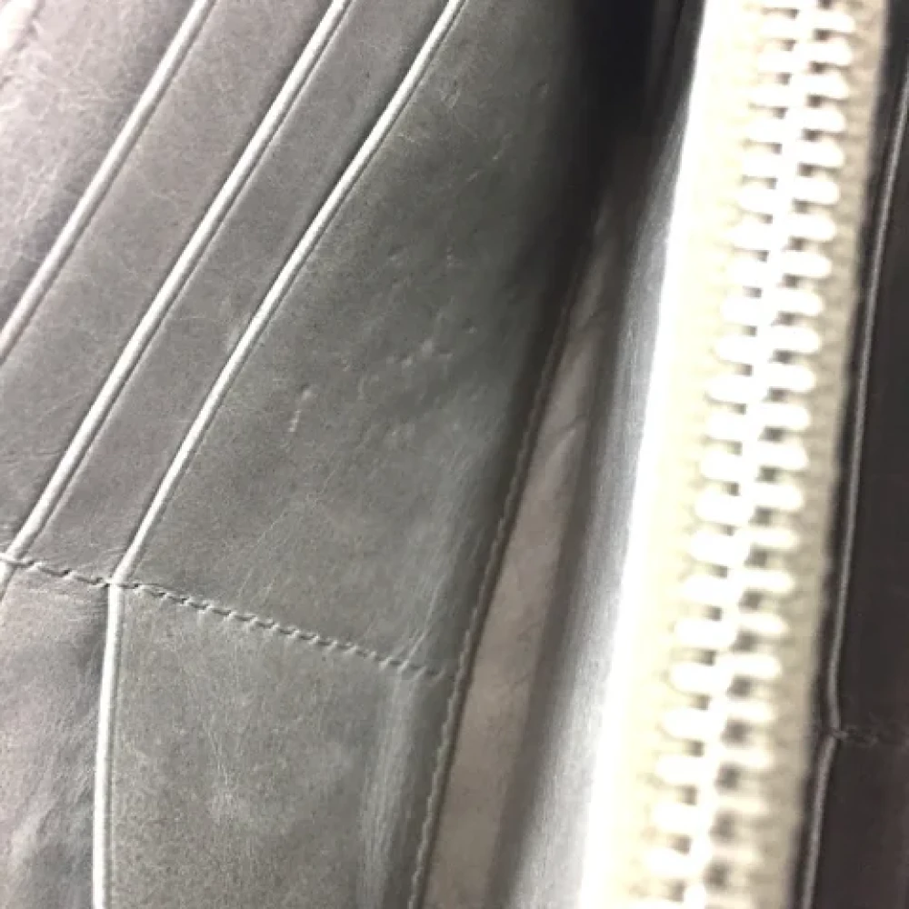 Miu Pre-owned Leather wallets Gray Dames