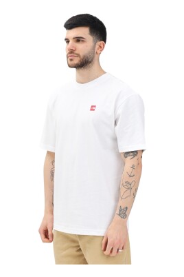 hvid-grafisk-t-shirt-axys-oversized
