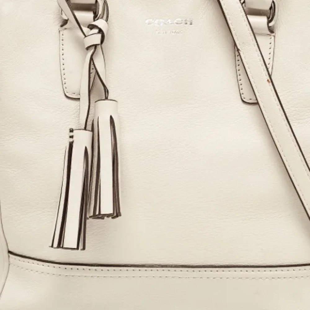 Coach Pre-owned Leather totes White Dames