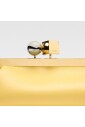 sac-pochette-en-cuir-jaune