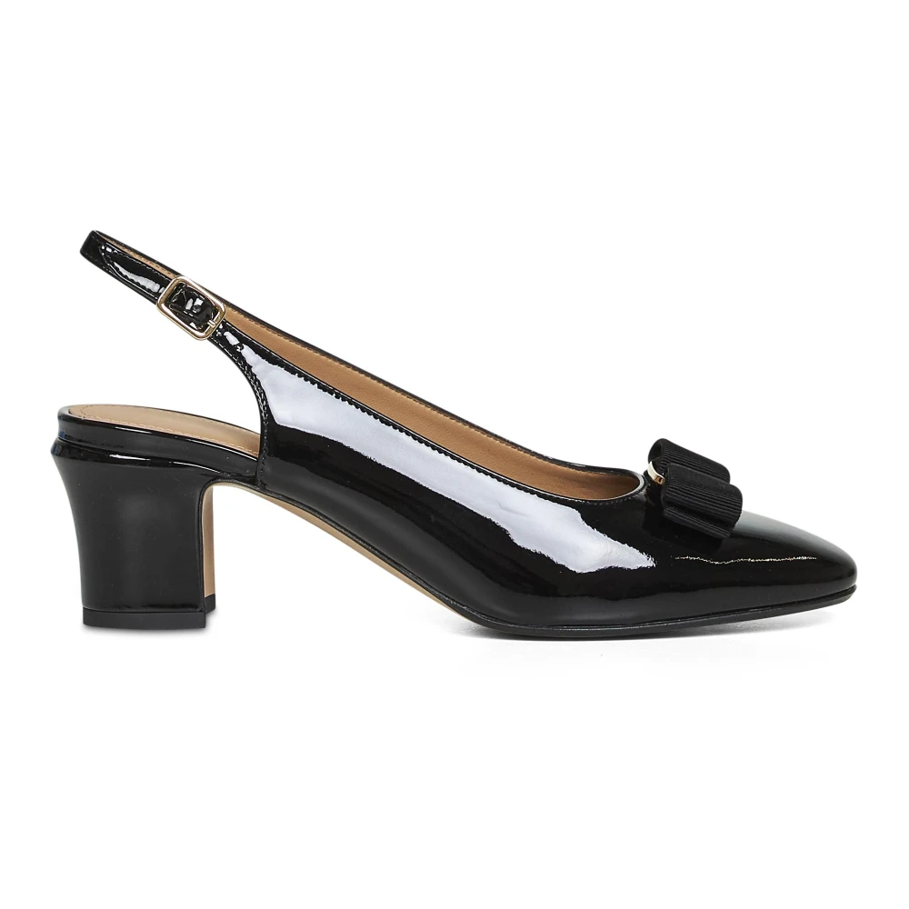 Ferragamo Women's Black Vara Pump