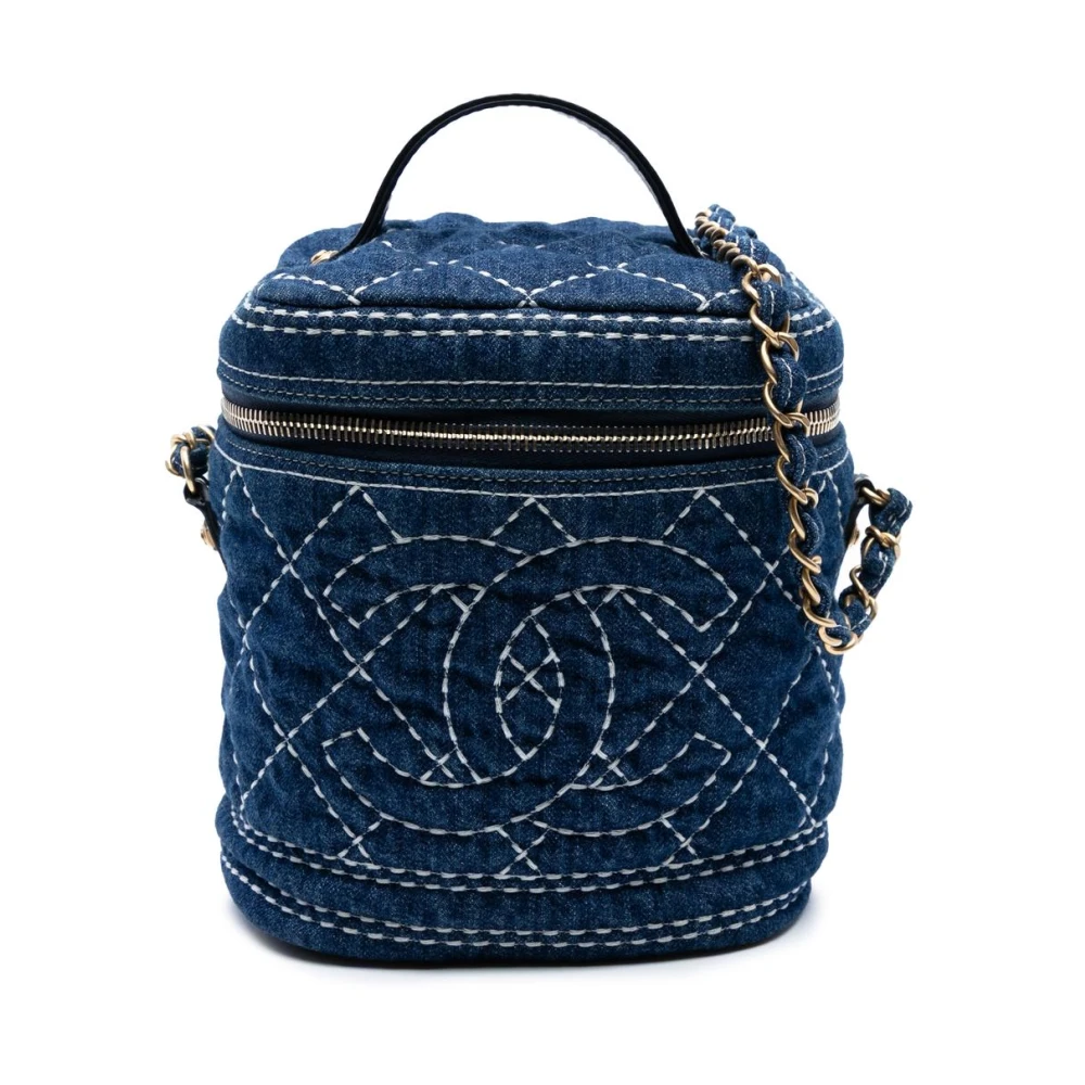 Chanel Vintage Women's Blue Pre-Owned Quilted Vanity Case