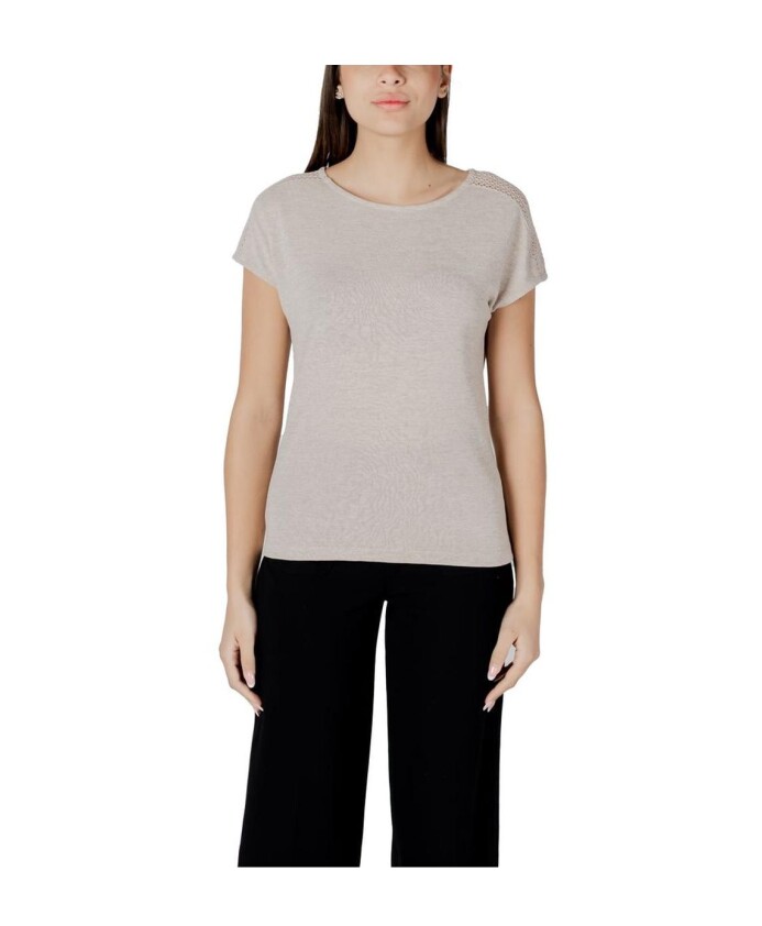 kanten-schouder-t-shirt