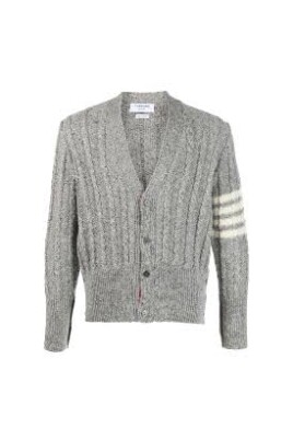 cardigan-en-tricot-elegant-sweater