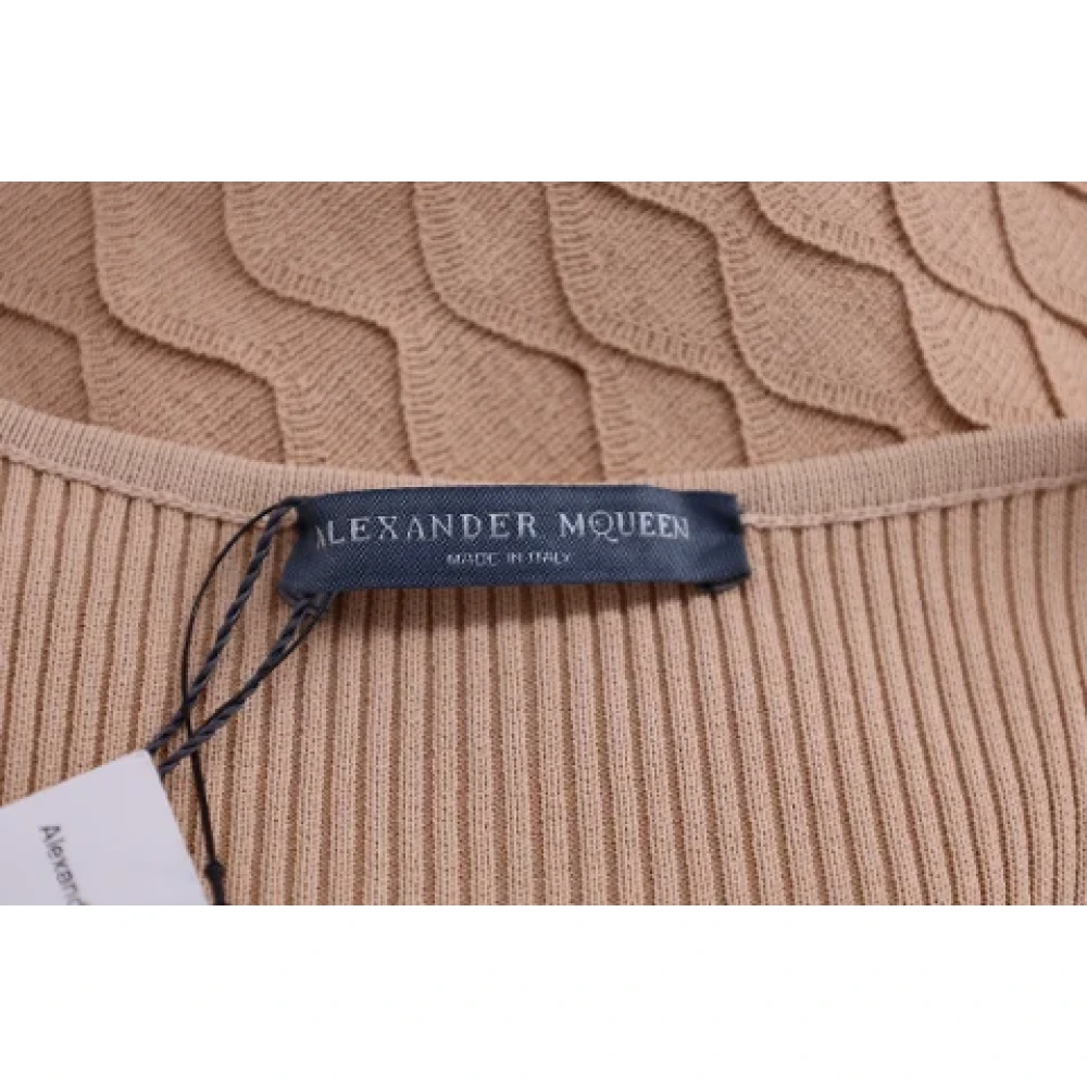Alexander McQueen Pre-owned Viscose dresses Beige Dames