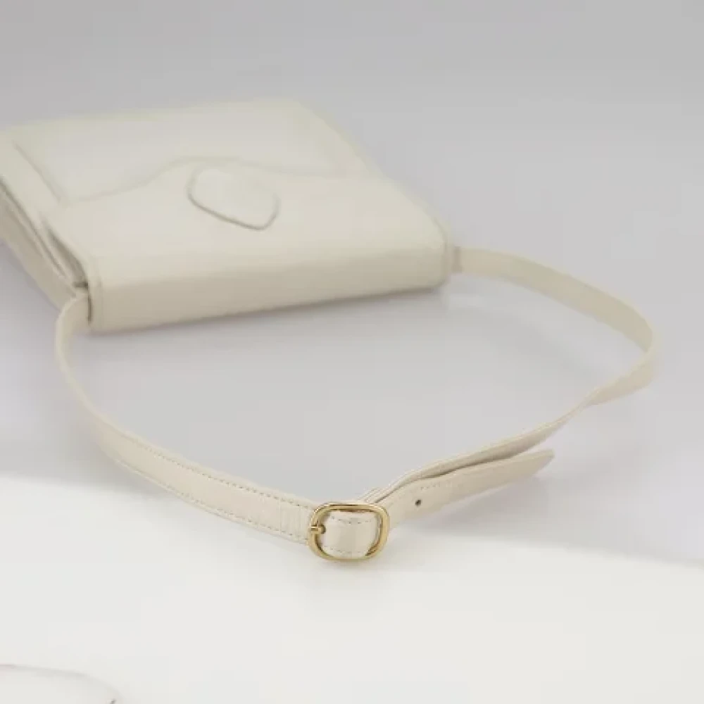 Saint Laurent Vintage Pre-owned Leather shoulder-bags White Dames