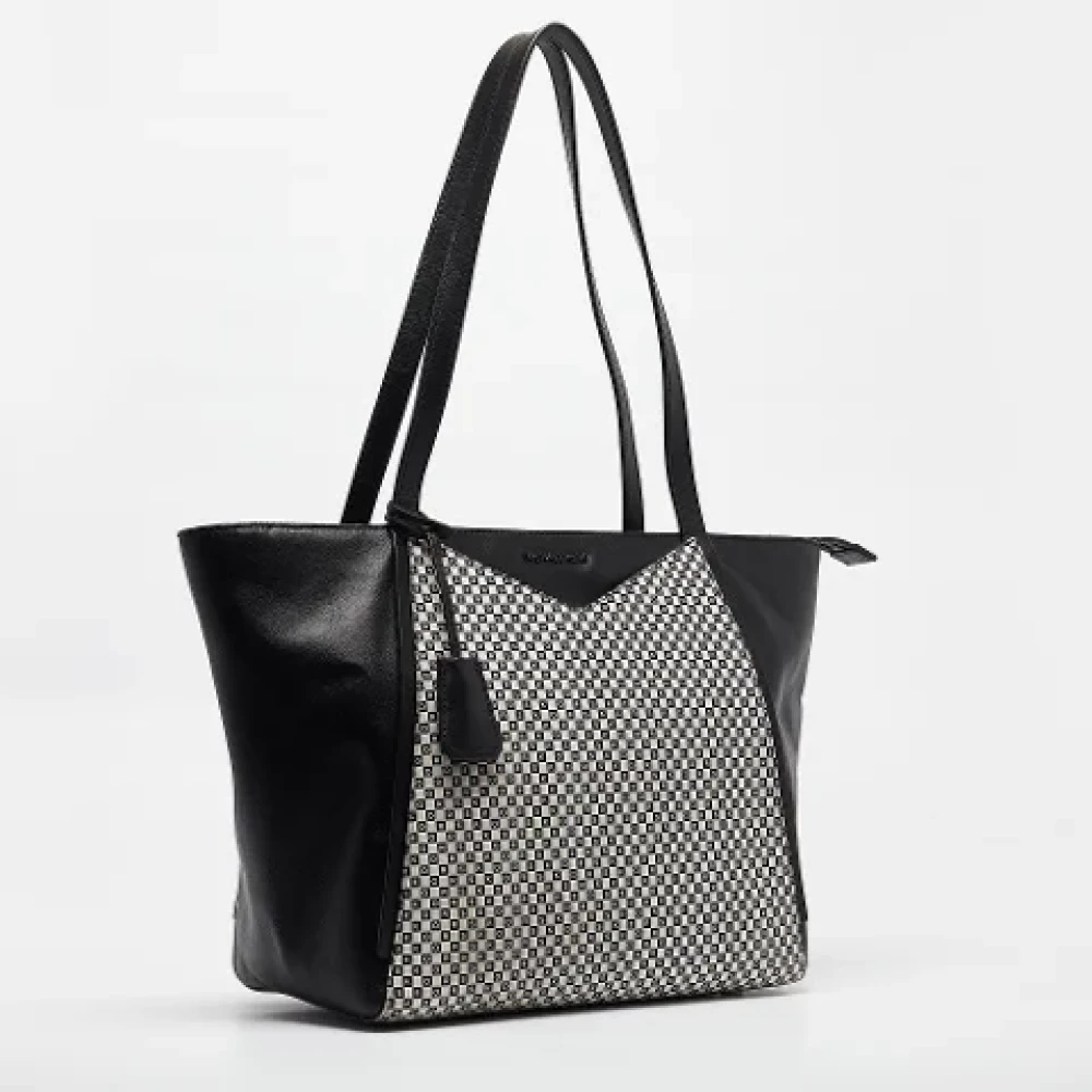 Michael Kors Pre-owned Leather totes Black Dames