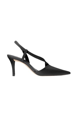 chaussure-noire-a-talon-en-cuir-avec-bride-asymetrique