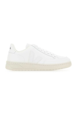 sneakers-blanches-en-cuir-v-12