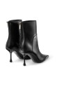 bottines-noires-en-cuir-avec-detail-metallique