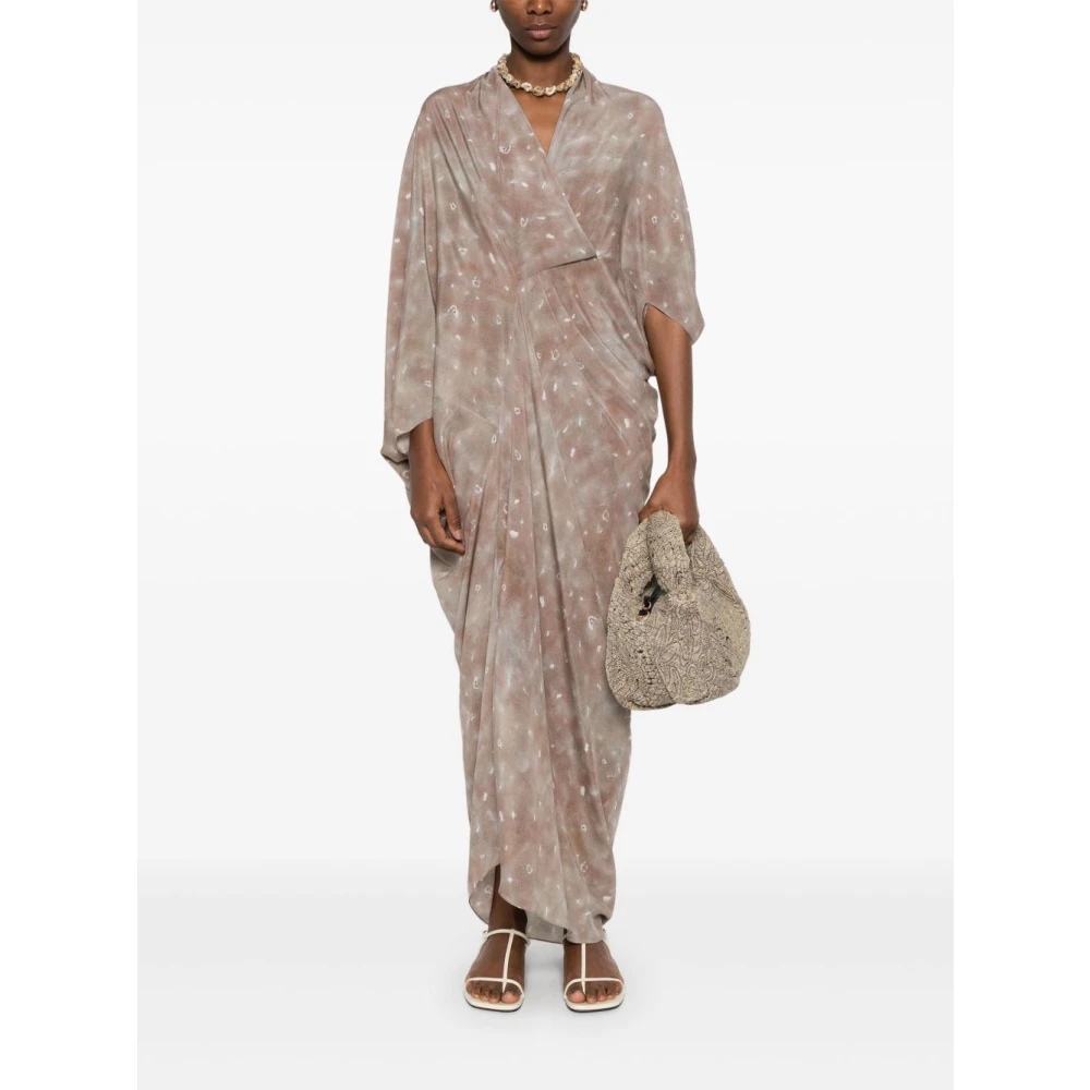 Cortana Beige V-hals Jurk met Asymmetrische Mouwen Beige Dames