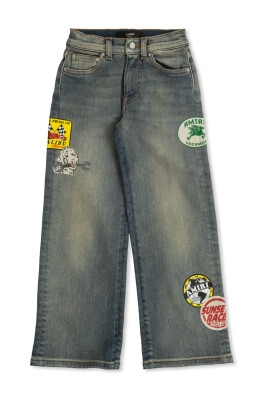 jeans-avec-des-impressions-colorees