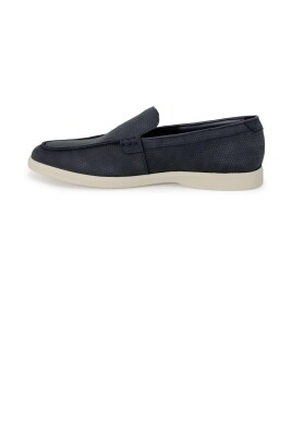 classic-leather-loafers