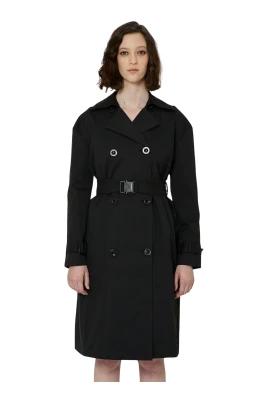 Lång, dubbelknäppt trenchcoat