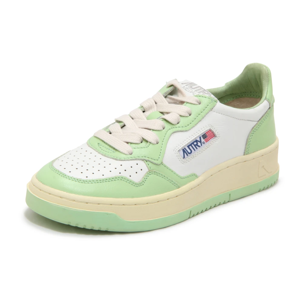 Autry Women's Medalist Low Shoes