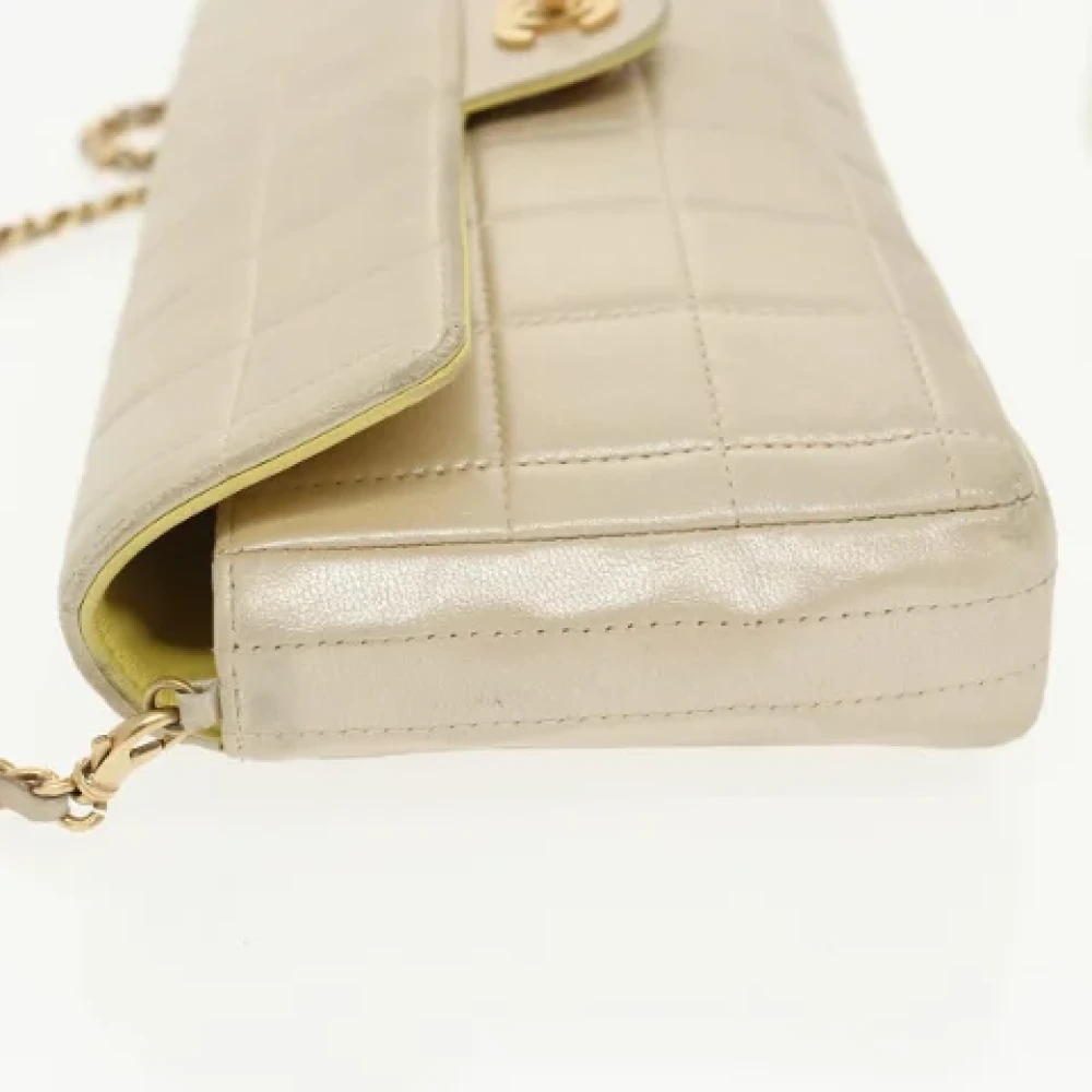 Chanel Vintage Pre-owned Leather chanel-bags Beige Dames