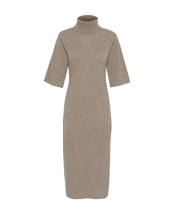 longue-robe-en-maille-a-col-montant