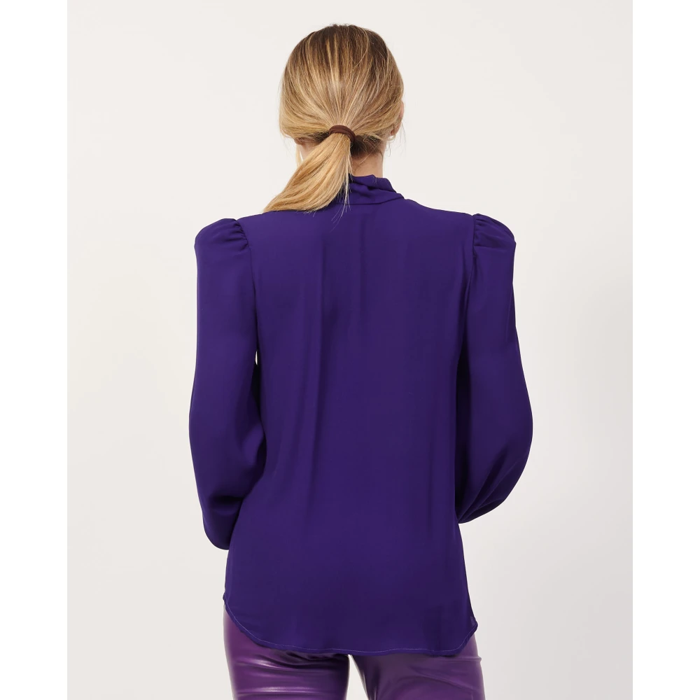Giulia N Couture Paarse V-hals Blouse met Lange Mouwen en Strikdetail Purple Dames