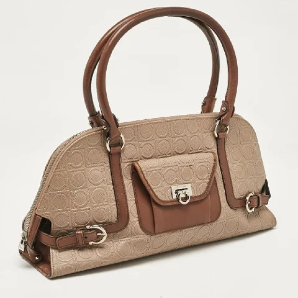 Salvatore Ferragamo Pre-owned Leather handbags Beige Dames