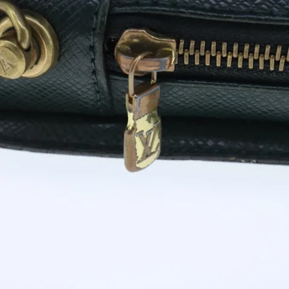 Louis Vuitton Vintage Pre-owned Leather clutches Green Dames