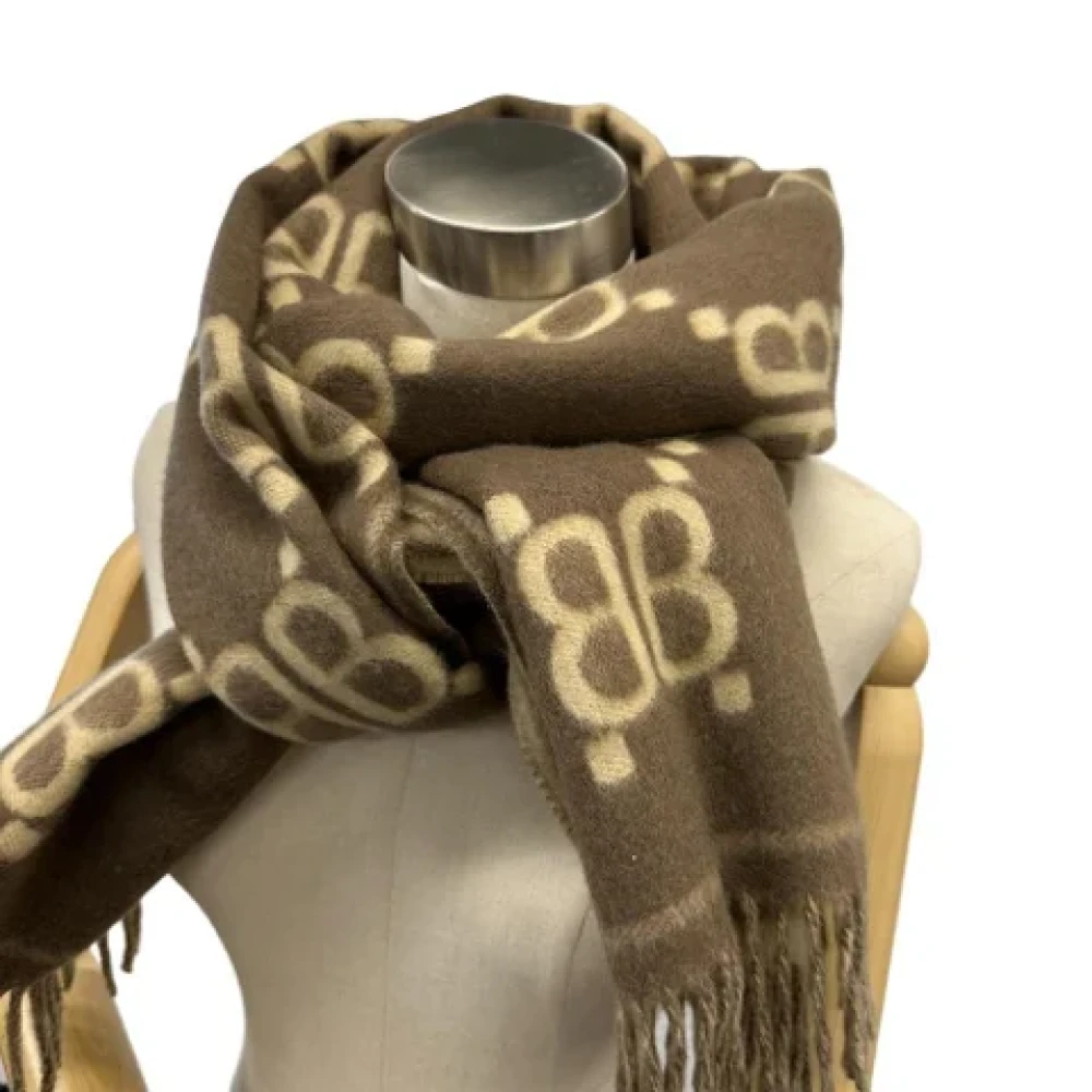 Balenciaga Vintage Pre-owned Wool scarves Beige Dames
