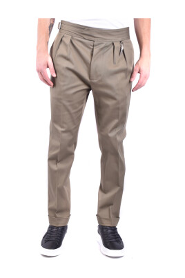 khaki-chinos