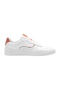 baskets-en-cuir-blanc-a-lacets