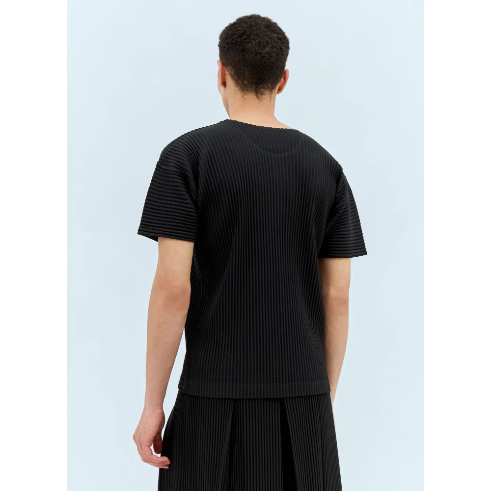Issey Miyake Geplooide Crewneck T-shirt Black Heren