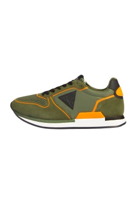 baskets-de-course-en-cuir-avec-inserts-en-daim