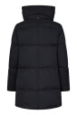 zwarte-cape-stijl-donsjas-aw24