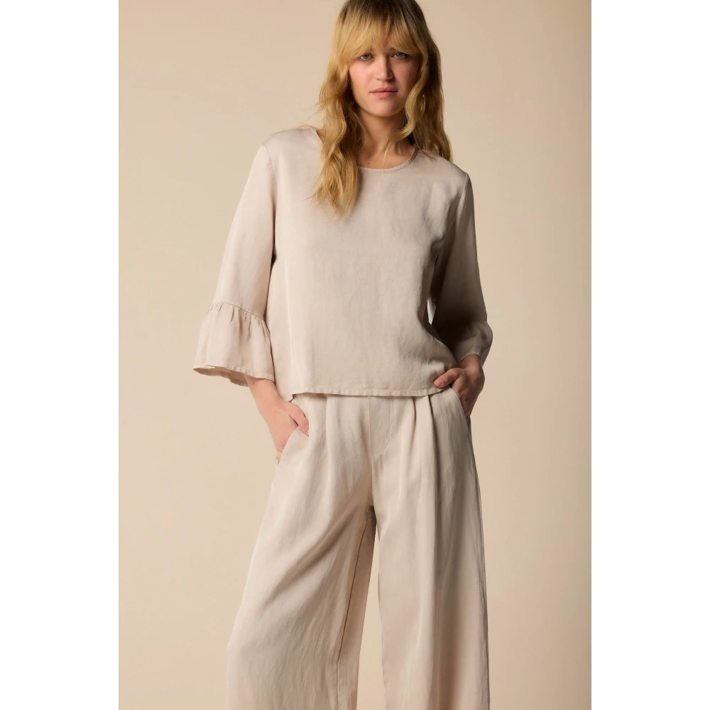 Kocca Stijlvolle Blouses voor Vrouwen Gray Dames