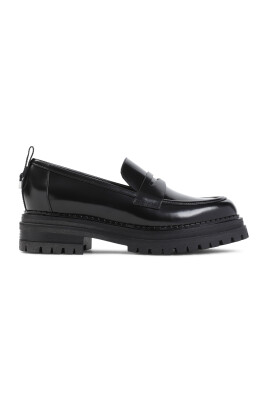 black-loafer-shoes-for-women