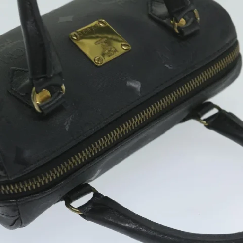 MCM Pre-owned Canvas handbags Black Dames