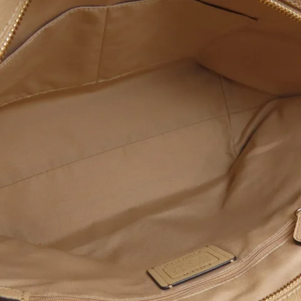 Coach Pre-owned Leather totes Beige Dames
