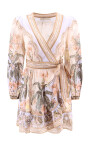 mini-jurk-met-bloemenprint-en-overslagsluiting