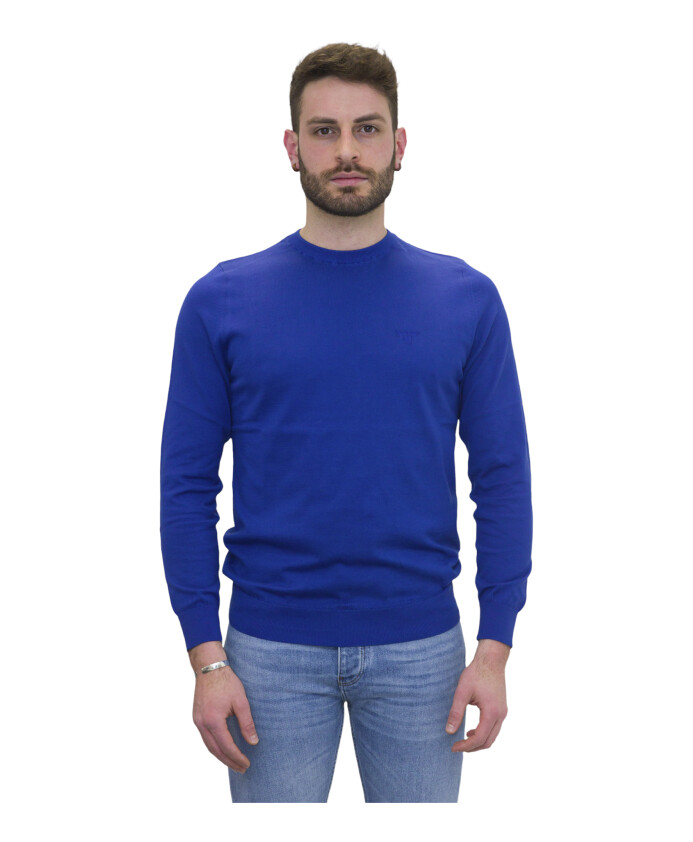 v-tements-en-tricot-col-rond